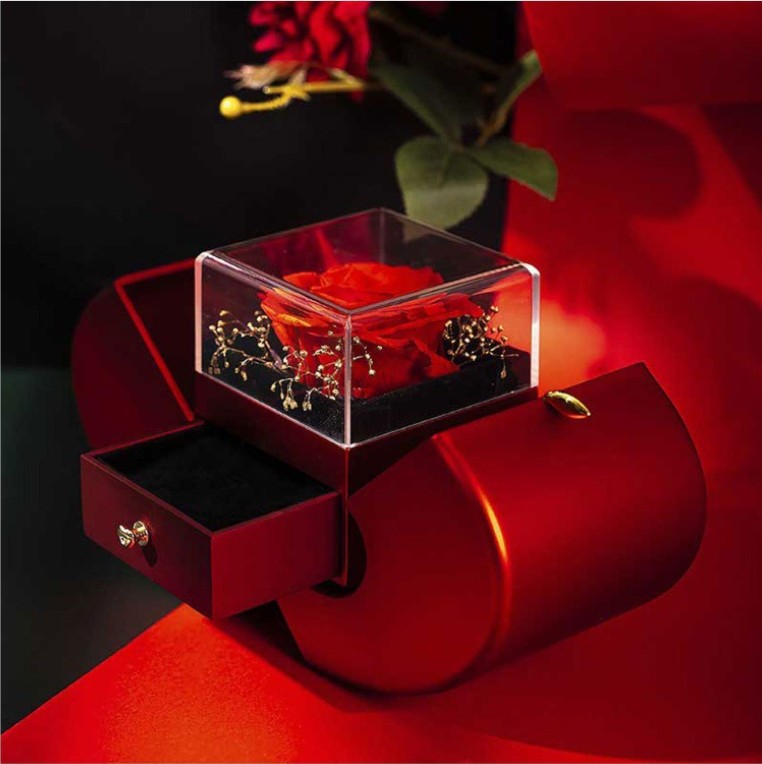 Eternal Rose Apple Box & Heart Necklace Gift Set