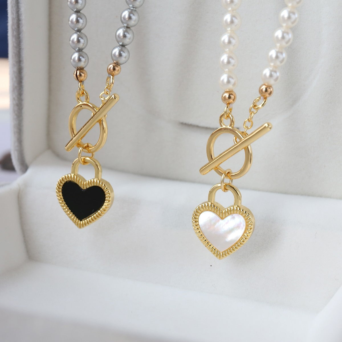 Double-Sided Pearl Heart Necklace